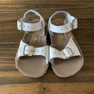 Sun-San Surfer Sandals White Size 6 (Baby)